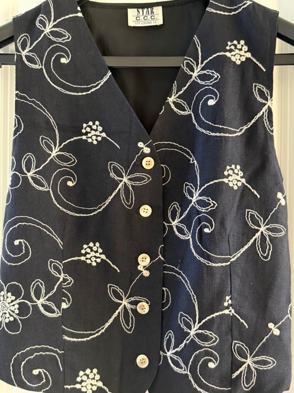 Star C.C.C. Womens Embroidered Black Vest With Button Front Floral Design Tie Ba - Picture 6 of 6